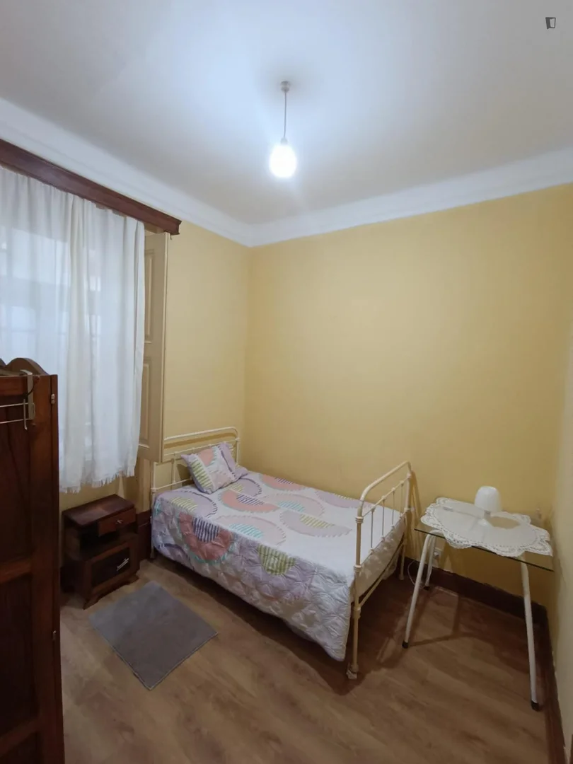 Camera per studenti in  con servizi moderni