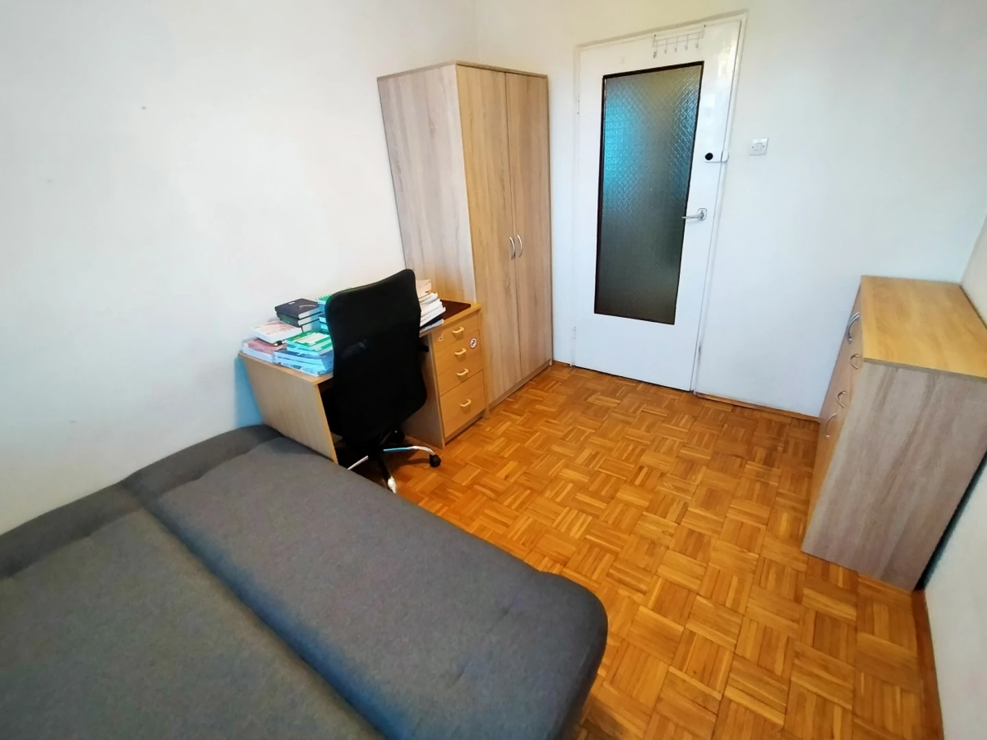 Pokój do wynajęcia we wspólnym mieszkaniu w Białystok