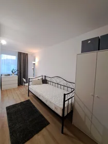 Quarto privado em Wiejska, imagem 1 de 6