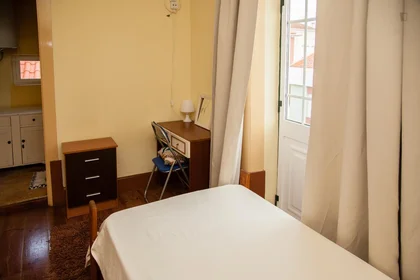 Private room at Rua Dr. António José de Almeida, image 2 of 36