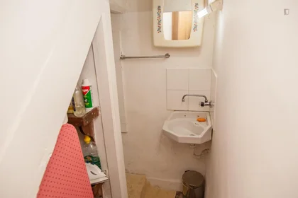 Private room at Rua Dr. António José de Almeida, image 26 of 36
