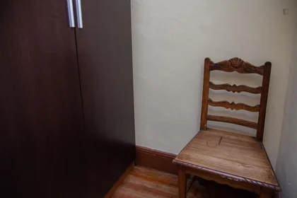 Private room at Rua Dr. António José de Almeida, image 5 of 36