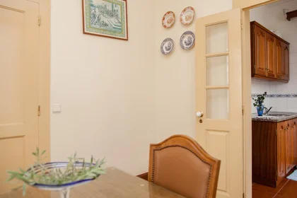 Private room at Rua Dr. António José de Almeida, image 6 of 36