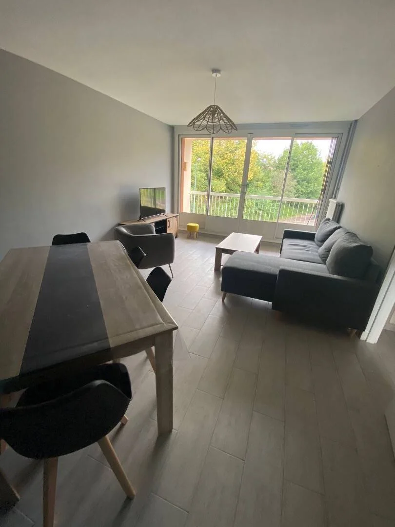 Habitación estudiantil económica con ubicación conveniente en 