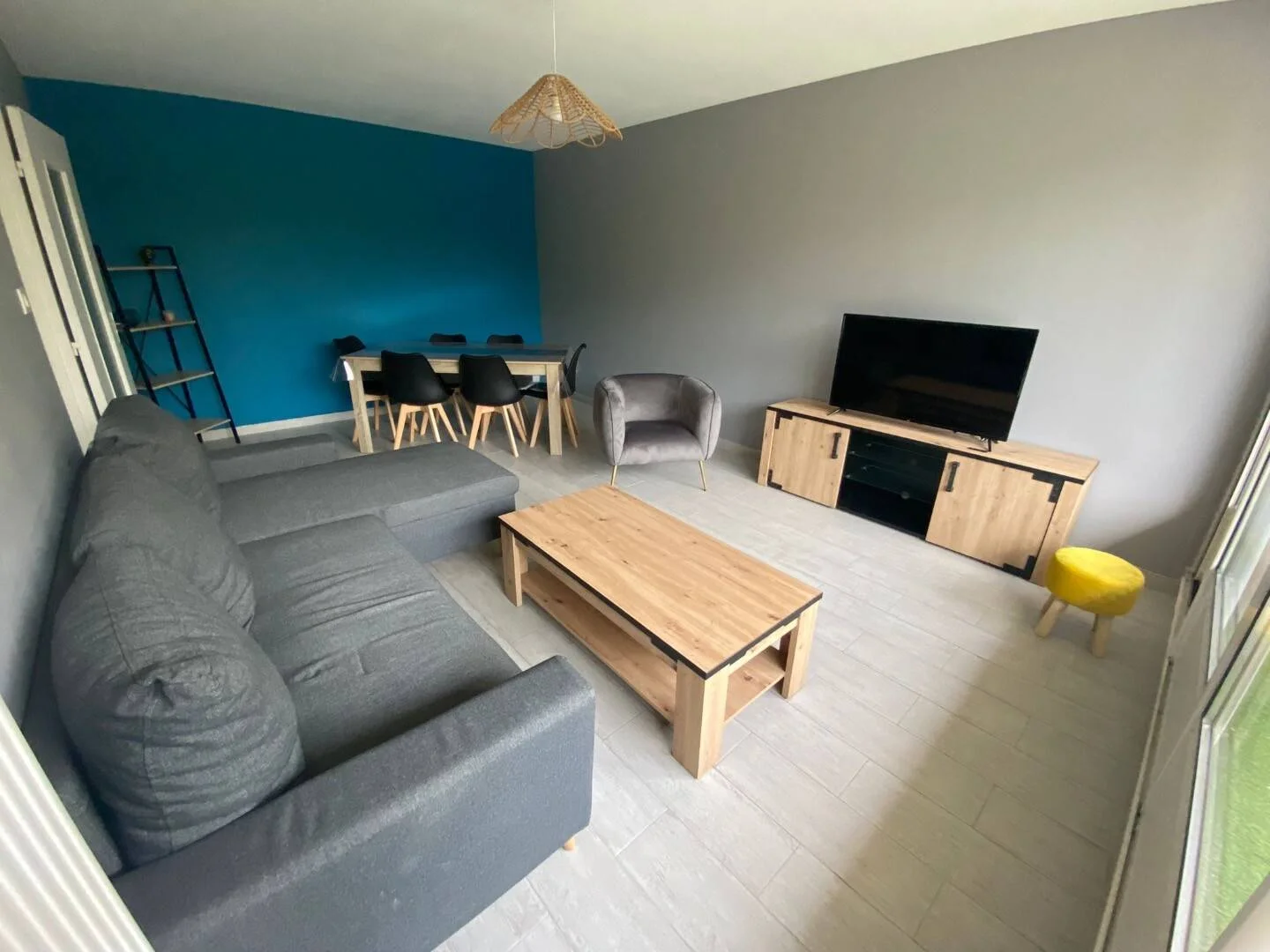 Habitación estudiantil económica con ubicación conveniente en 