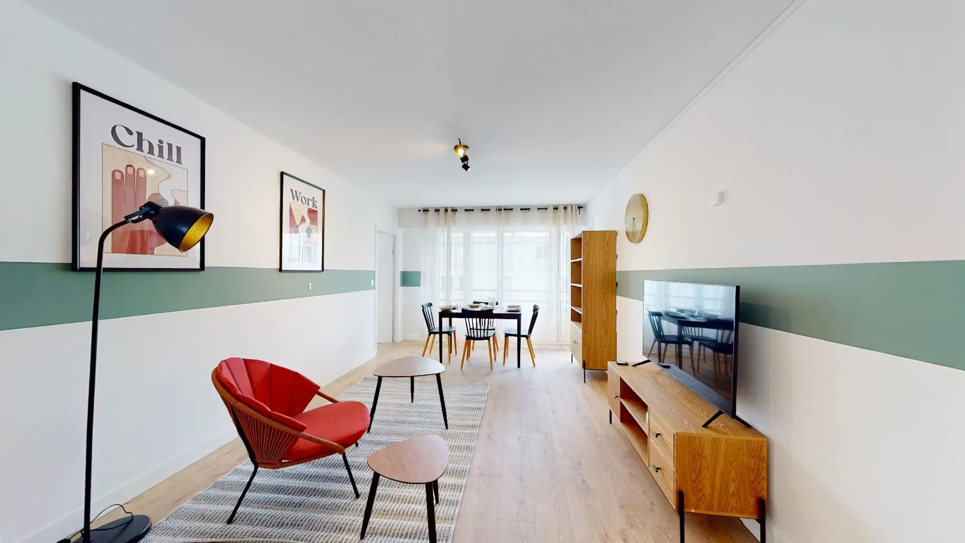 Functional student room perfect for studying in