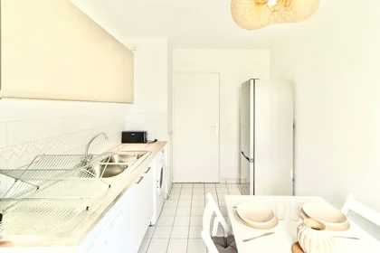 私人房间 在 1bis Rue Volta, 92800 Puteaux, France, 14的图像9