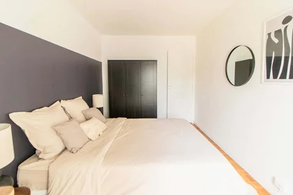 私人房间 在 1bis Rue Volta, 92800 Puteaux, France, 11的图像3