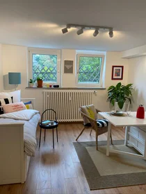 Chambre privée à Kellerstraße, image 2 de 22