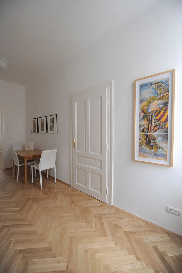 Funktionelles Studentenzimmer perfekt zum Studieren in 