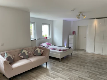 Helles Privatzimmer in Wuppertal