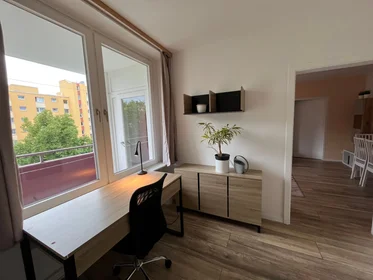 Dairenin tamamı konumu Halberstädter Straße, 1 6 görüntüsü