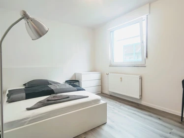 Renting rooms by the month in Dortmund