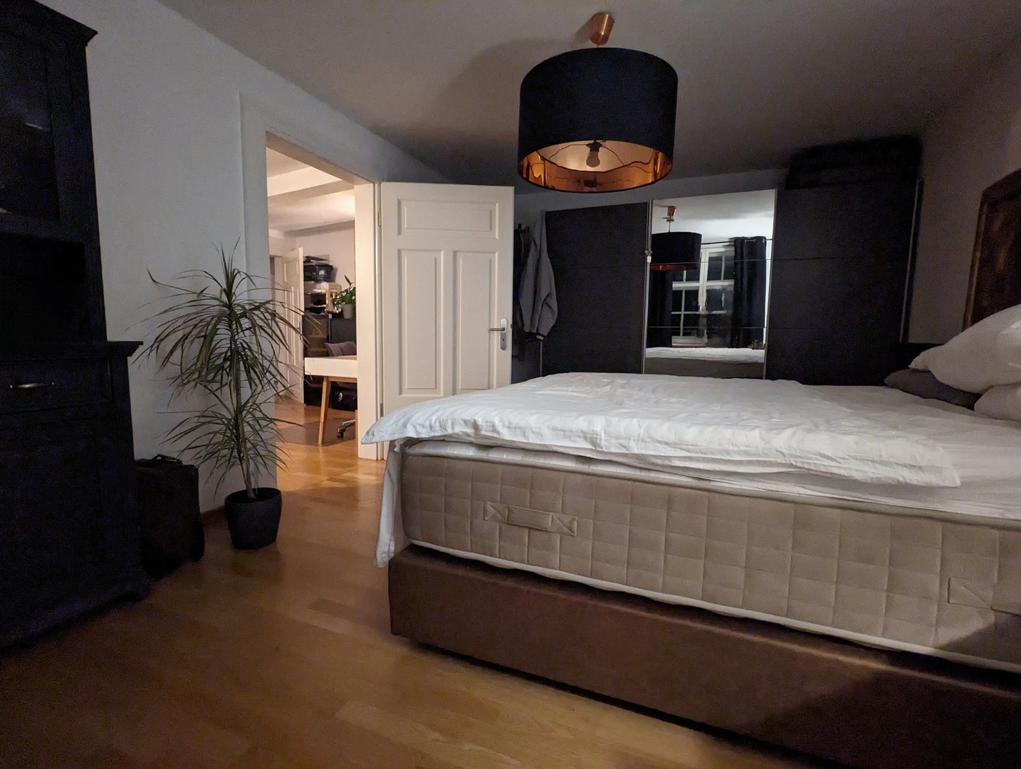 Quarto para alugar com cama de casal em Regensburg
