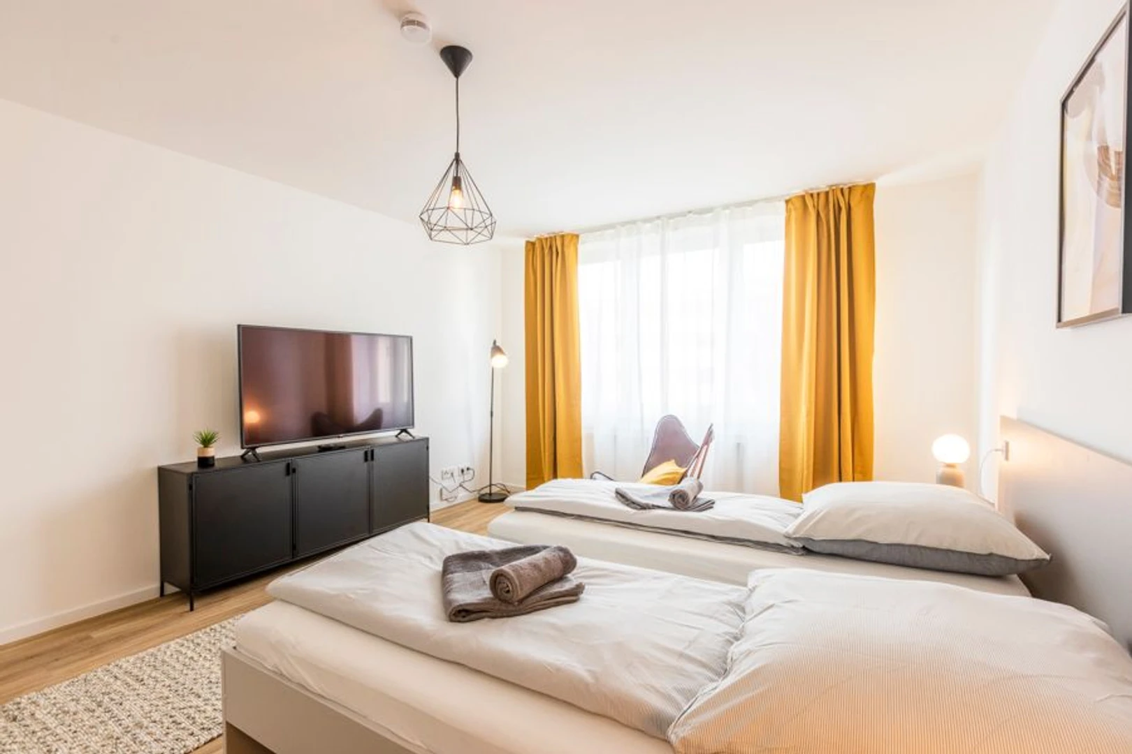 Renting rooms by the month in Mülheim An Der Ruhr