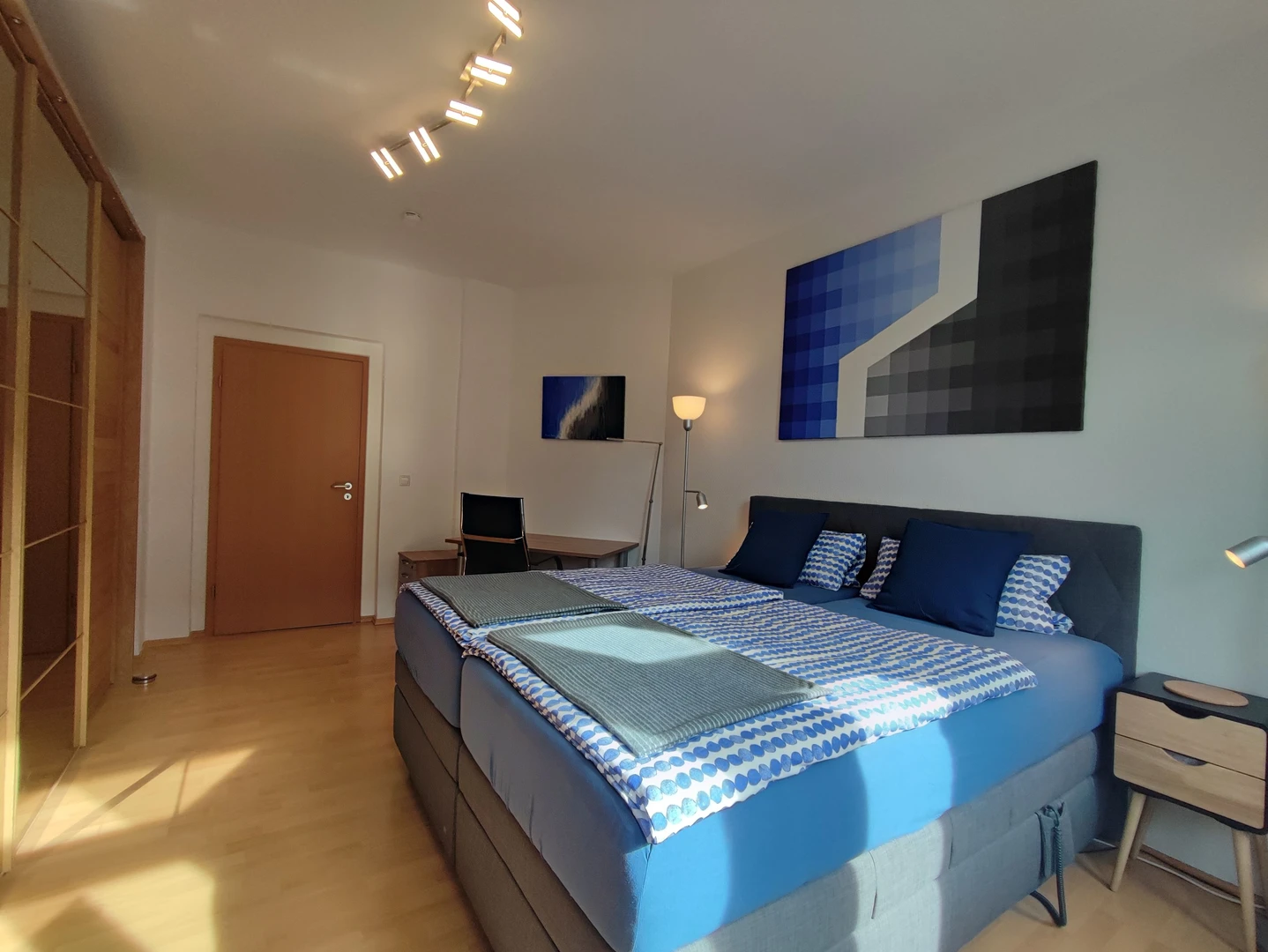 Bright private room in Erfurt