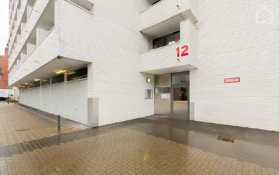 Dairenin tamamı konumu Bernhardstraße, 14 20 görüntüsü
