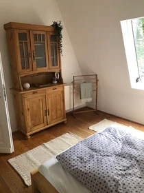 Stanza privata in Alfredstraße, immagine 26 di 27