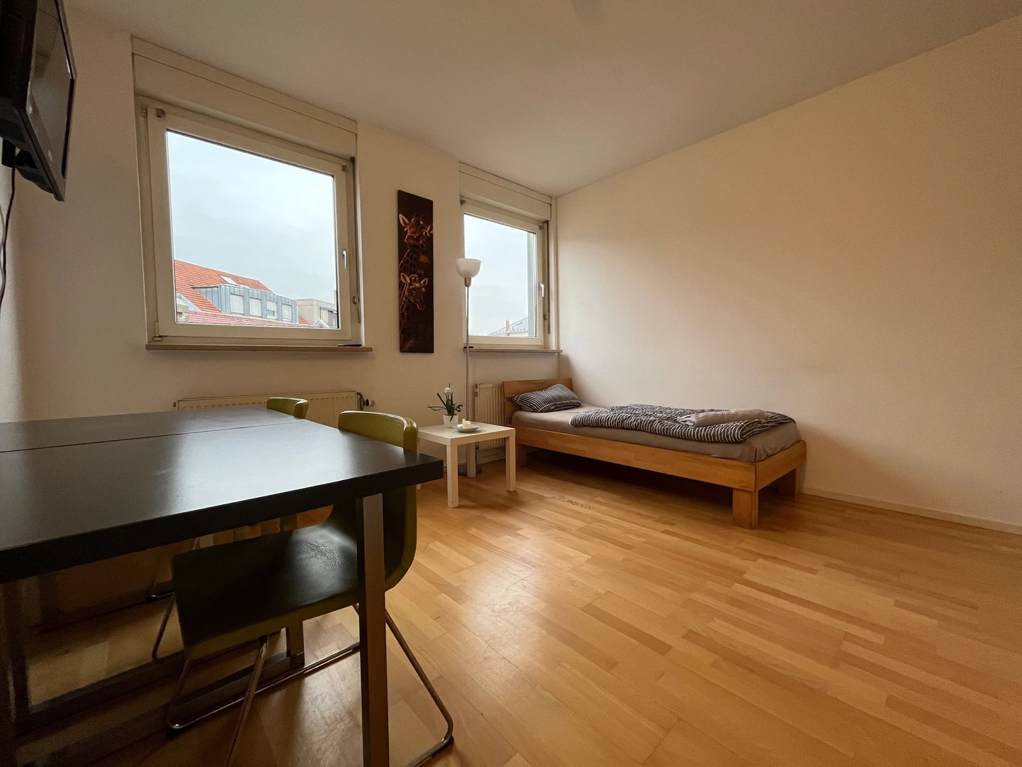 Zimmer mit Doppelbett zu vermieten Karlsruhe