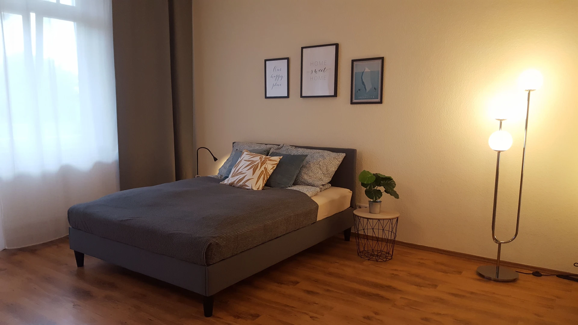 Cheap private room in magdeburg