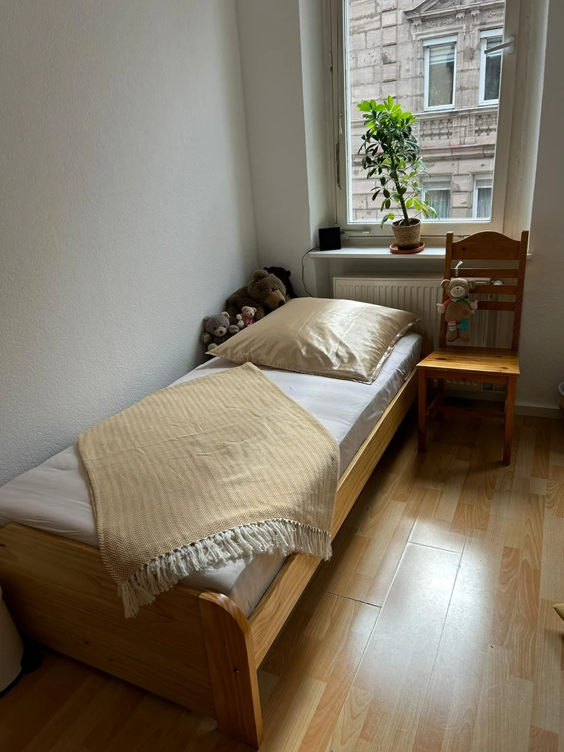 Nürnberg de çift kişilik yataklı kiralık oda