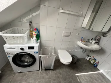 Habitación privada en Friedbergstraße, imagen 26 de 26