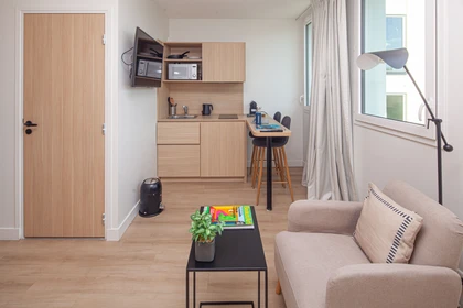 Quarto para alugar ao mês em Issy-les-moulineaux