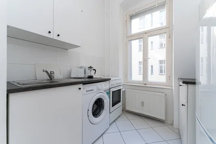 Gesamte Unterkunft in der Wisbyer Straße, 71, bild 9 von 11