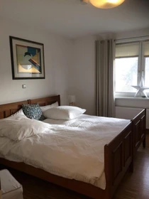 Logement avec 3 chambres à Wiesbaden