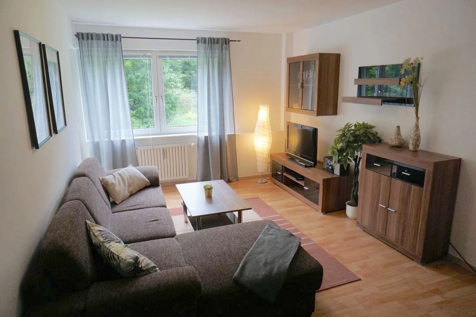 Wolfsburg de ortak bir dairede kiralık oda