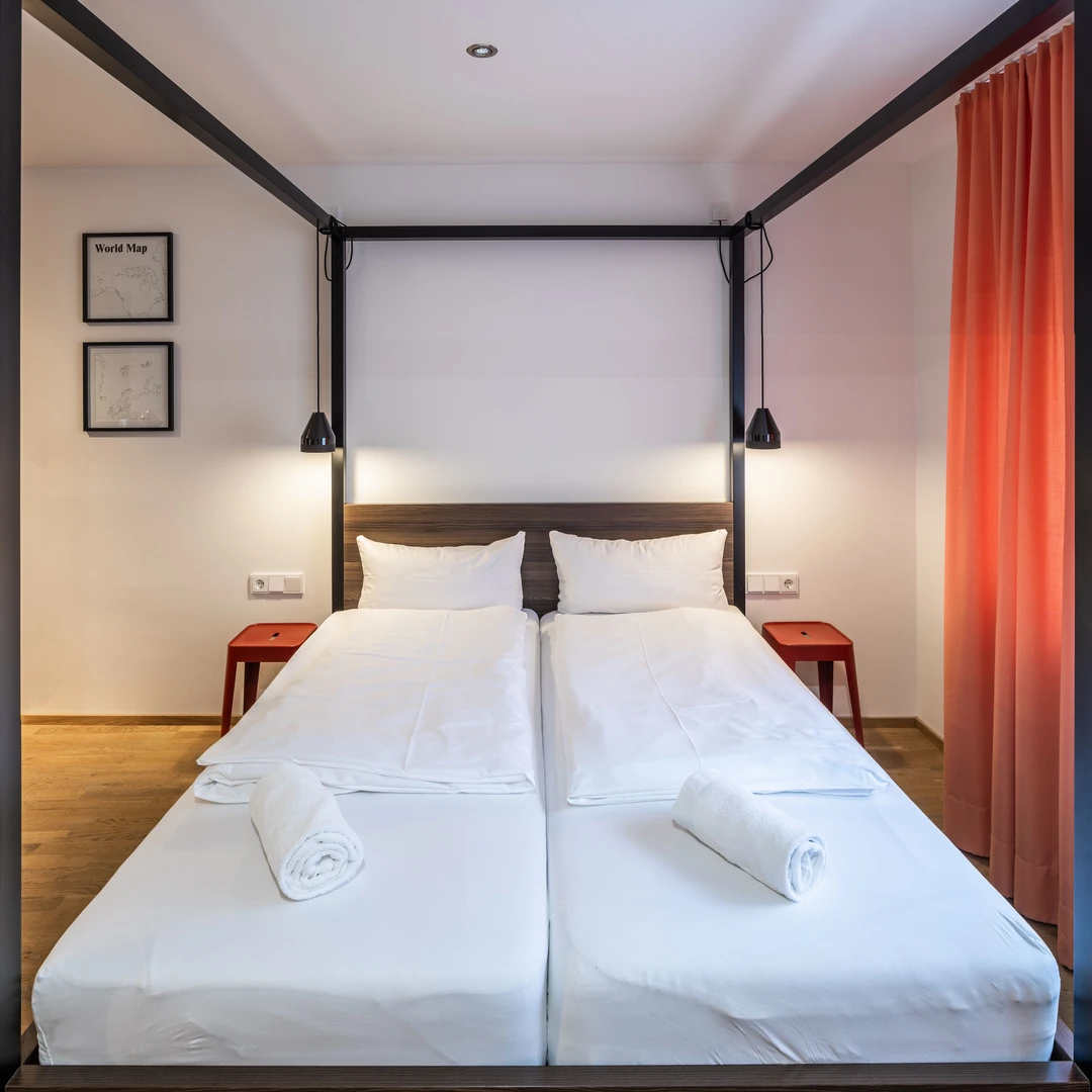 Quarto para alugar com cama de casal em Heidelberg