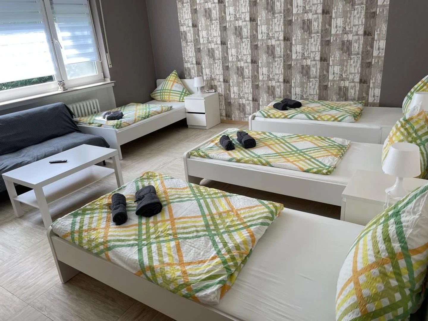 Pokój do wynajęcia z podwójnym łóżkiem w Bergisch Gladbach