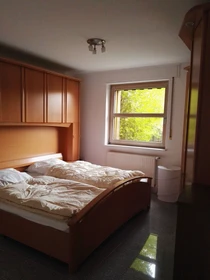Pokój do wynajęcia z podwójnym łóżkiem w Bochum