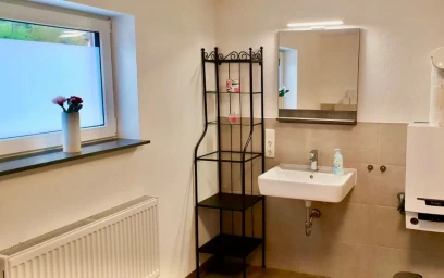 Private room at Kreuzhofstraße, image 10 of 17