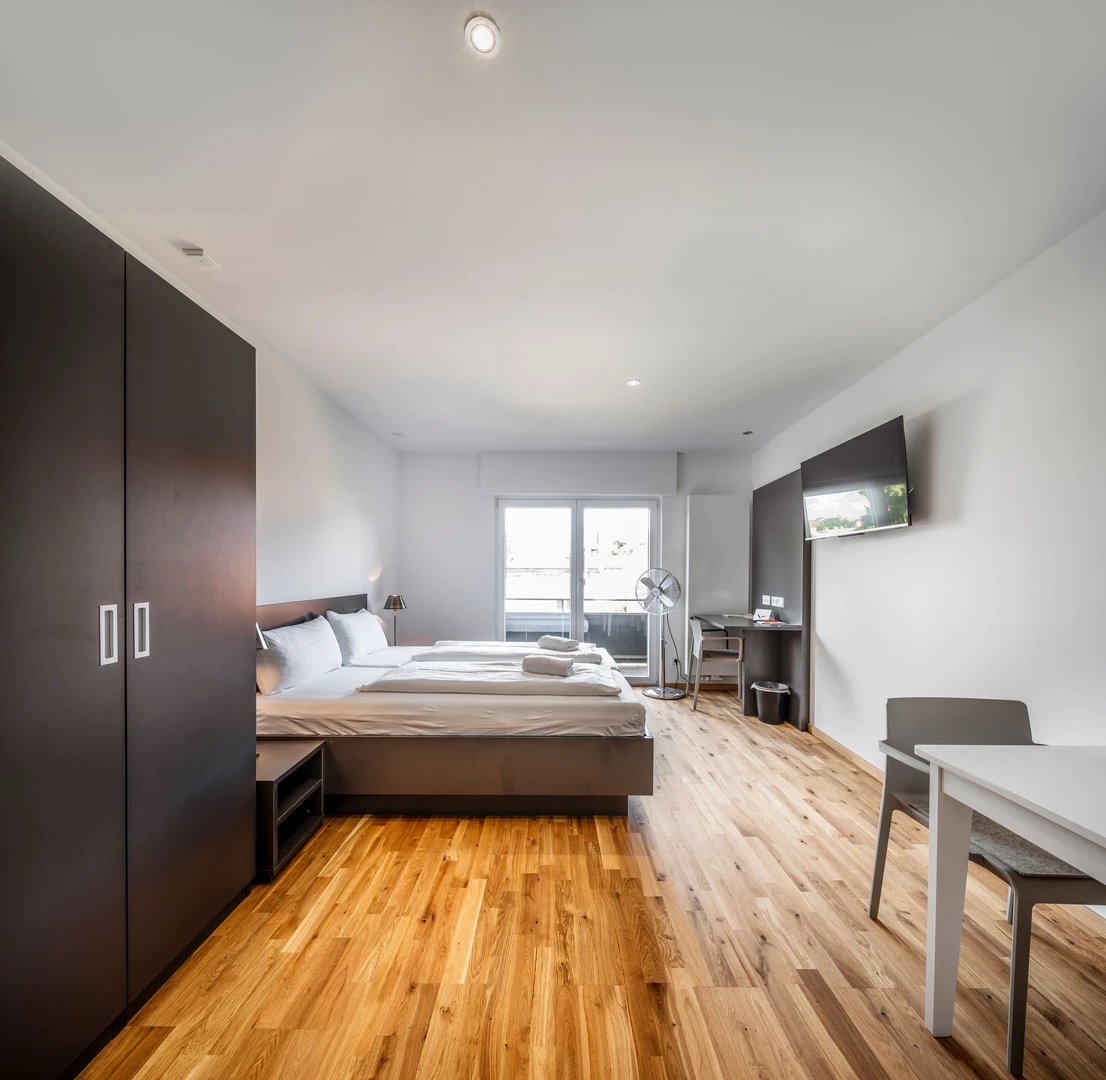 Zimmer mit Doppelbett zu vermieten Heidelberg
