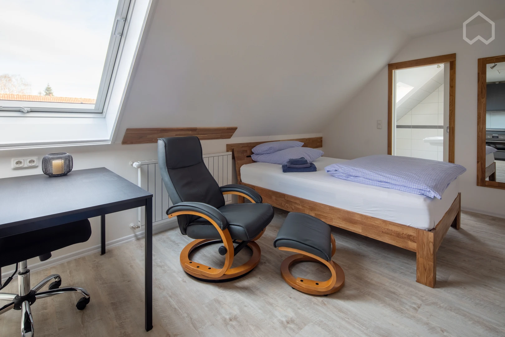 Wolfsburg de çift kişilik yataklı kiralık oda