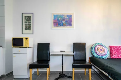 Quarto privado em Peter-Schwingen-Straße, imagem 9 de 13