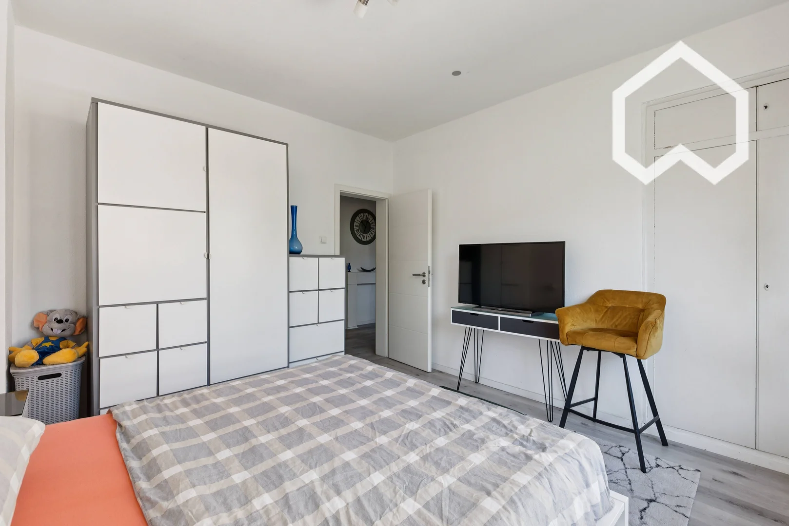 Habitación para estudiantes en con área de estudio y facilidades compartidas