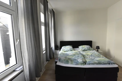 Bright private room in Wuppertal