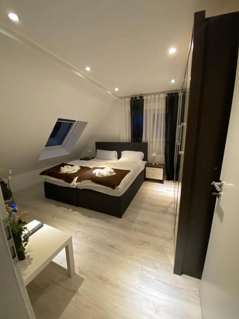 Habitación estudiantil económica con ubicación conveniente en