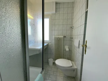 Dairenin tamamı konumu Bernardstraße, 6 19 görüntüsü
