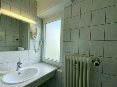 Dairenin tamamı konumu Bernardstraße, 7 19 görüntüsü