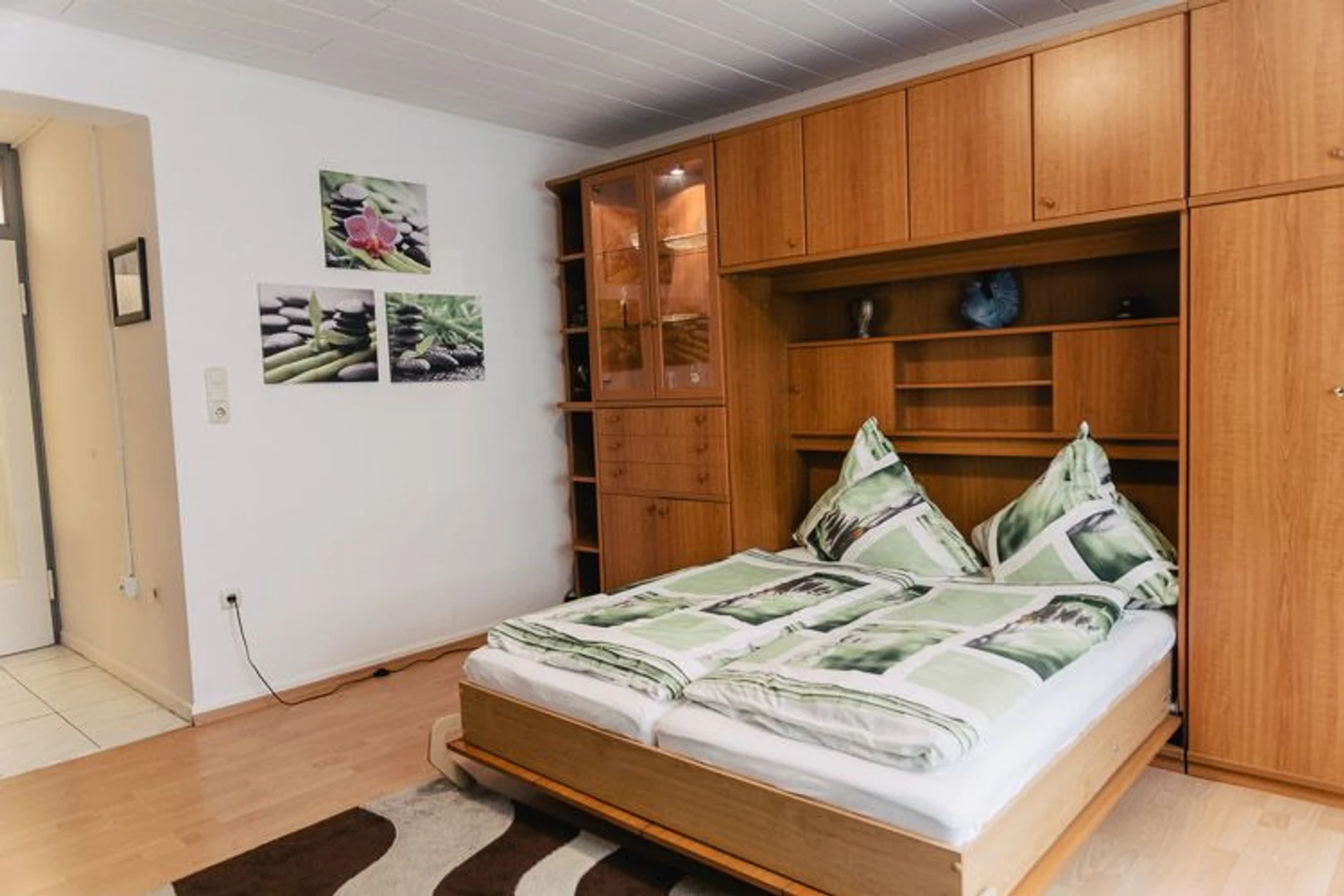 Chambre à louer avec lit double Darmstadt