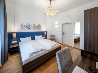 Zimmer mit Doppelbett zu vermieten Heidelberg