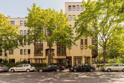 Entire apartment at Eisenzahnstraße, image 28 of 30