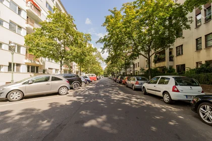 Entire apartment at Eisenzahnstraße, image 29 of 30