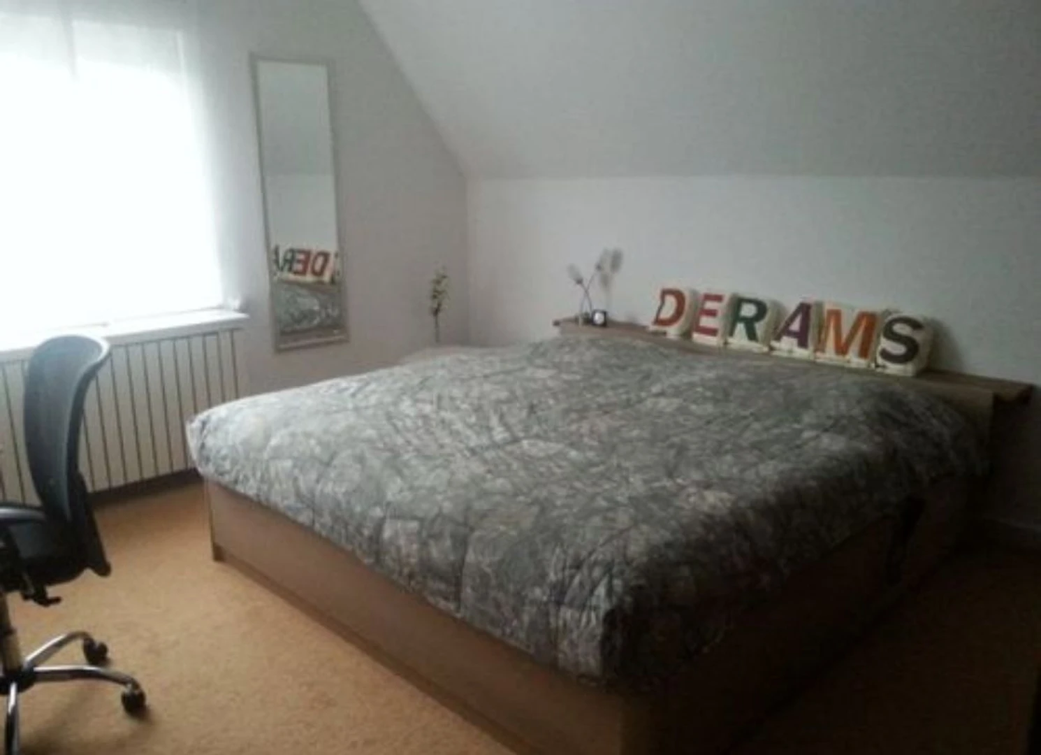 Dortmund de çift kişilik yataklı kiralık oda