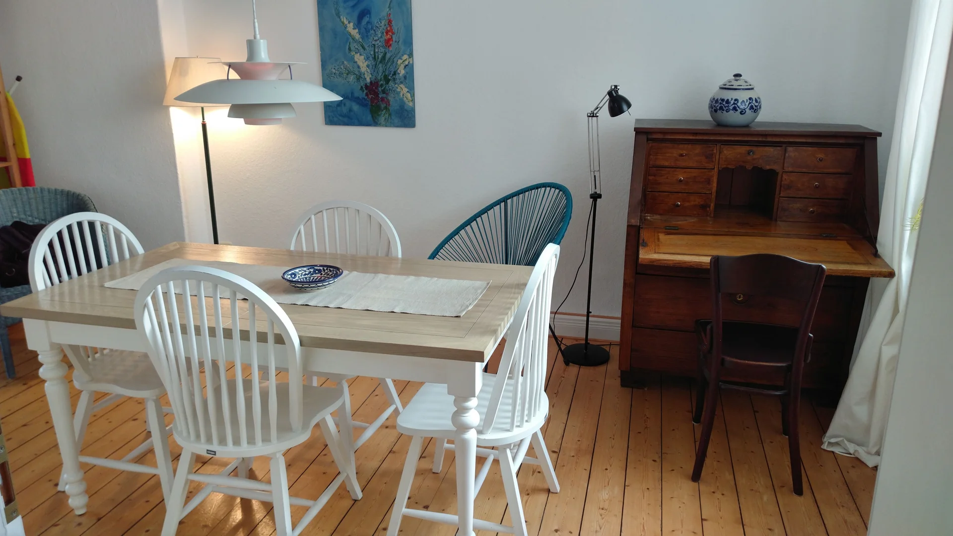 Habitación para estudiantes en  con área de estudio y facilidades compartidas