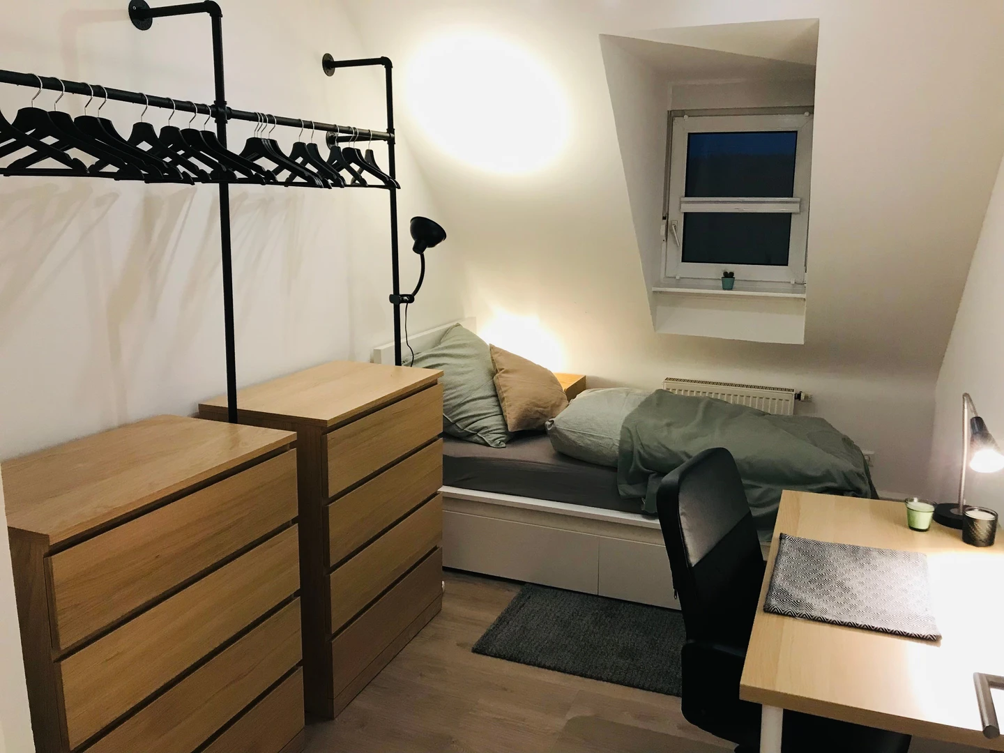 Pokój do wynajęcia z podwójnym łóżkiem w Kaiserslautern