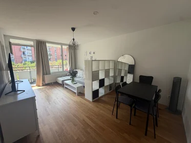 Całe miejsce Duisburger Straße, obraz 1 10